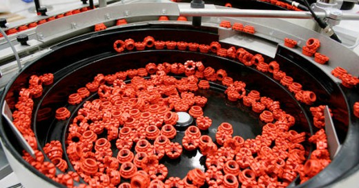 MEX Plastic-nut-bowl-feeder 520x272